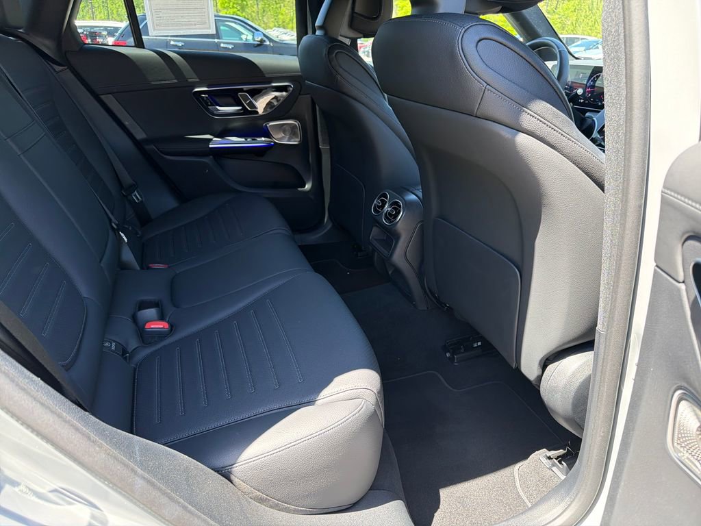 Used 2026 Mercedes-Benz GLC 300 image 32