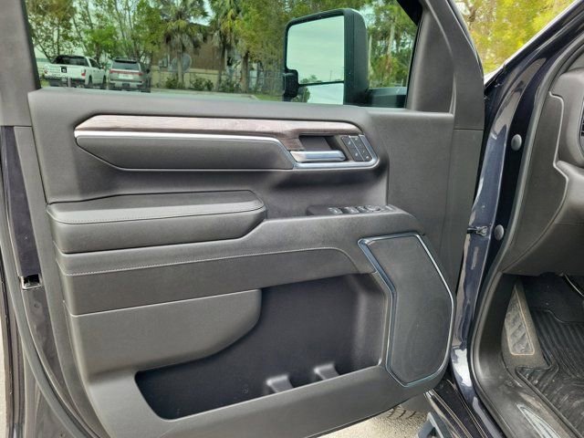 Used 2024 Chevrolet Silverado 2500 LTZ image 24