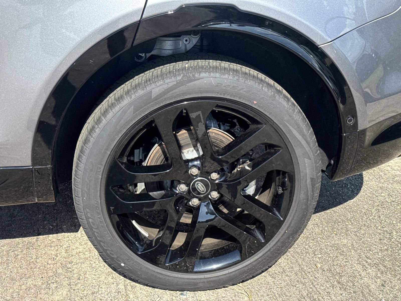 New 2025 Land Rover Discovery Sport Dynamic SE AWD/4WD image 3