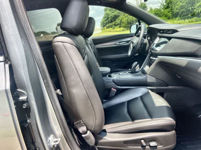 Used 2023 Cadillac XT6 Luxury FWD image 12