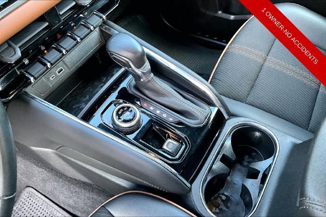 Used 2023 GMC Canyon AT4 w/ Technology Package AWD/4WD image 14