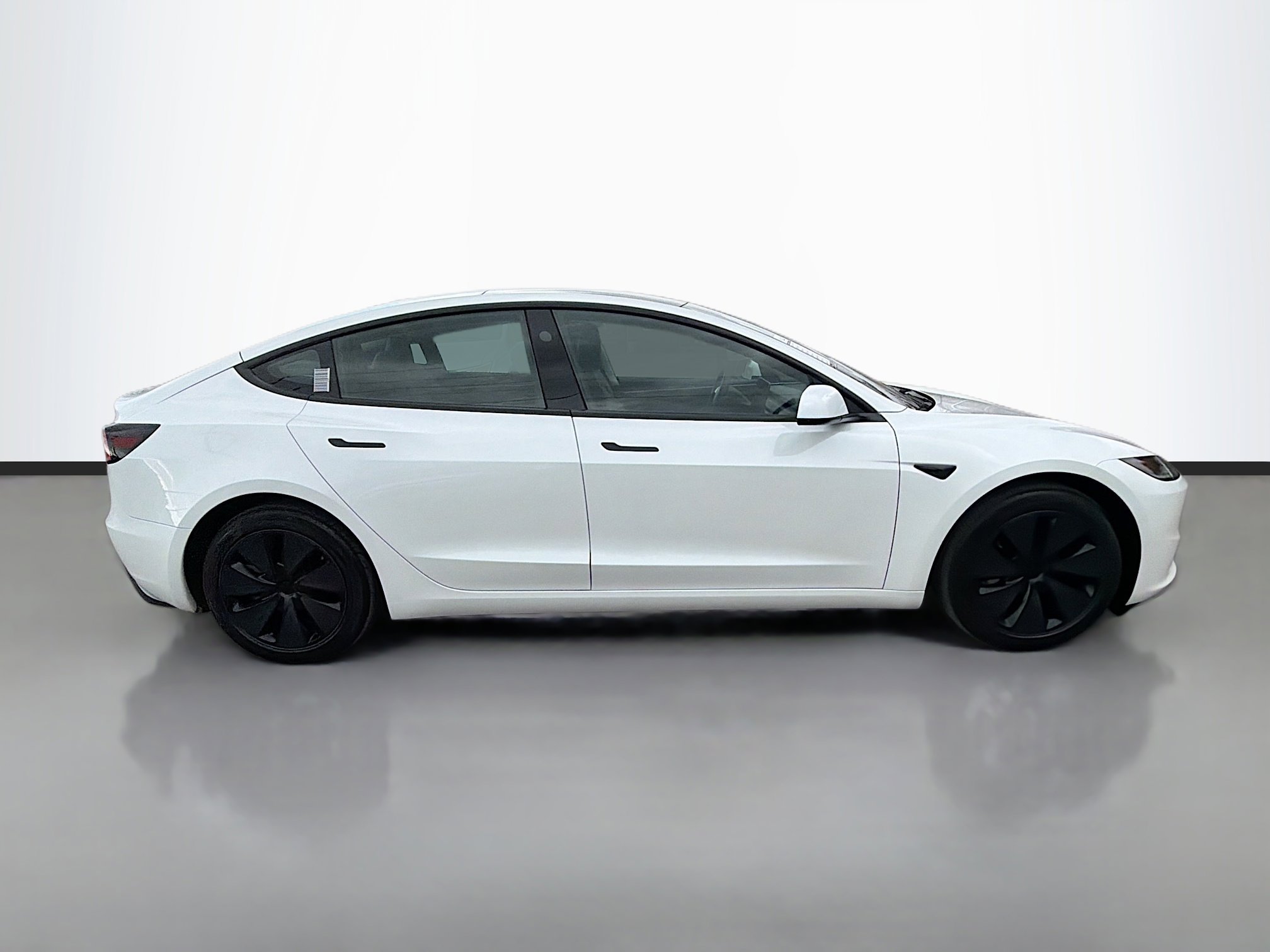 Used 2024 Tesla Model 3 Standard Range image 2