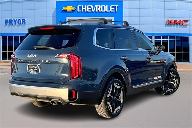 Used 2023 Kia Telluride S w/ S Sunroof Package image 5