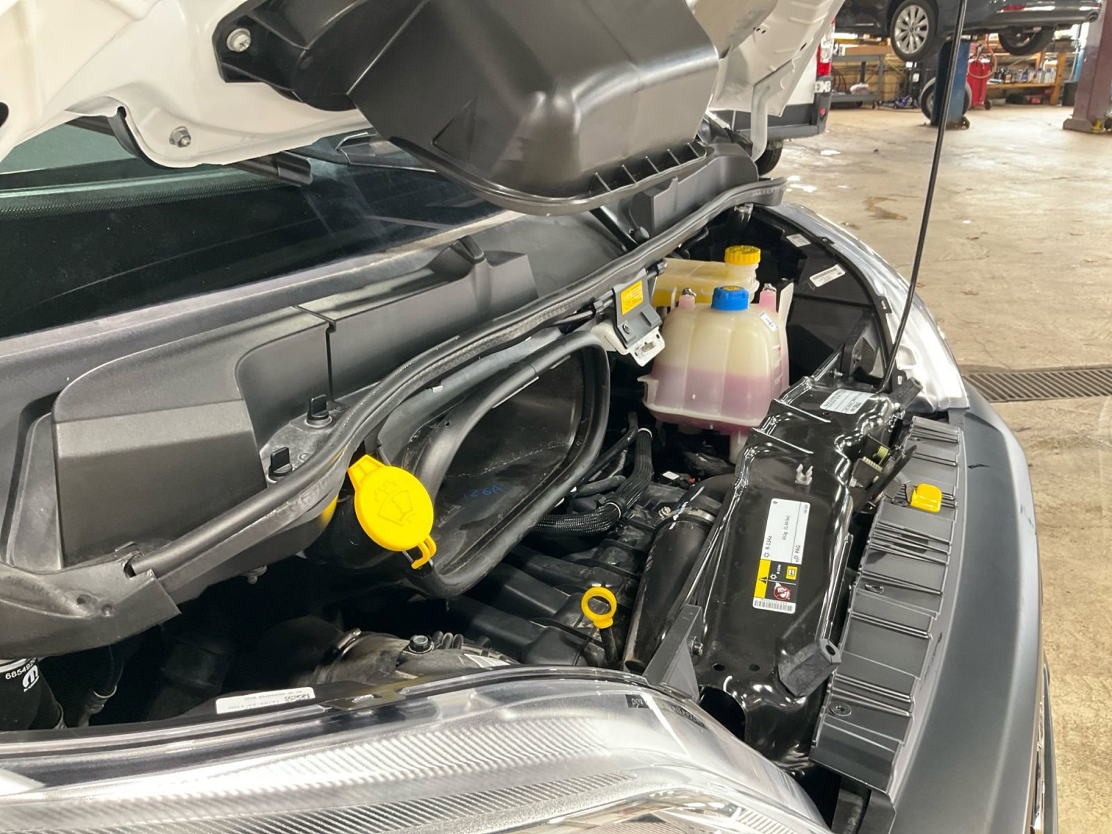 Used 2025 RAM ProMaster 1500 w/ Convenience Group image 29