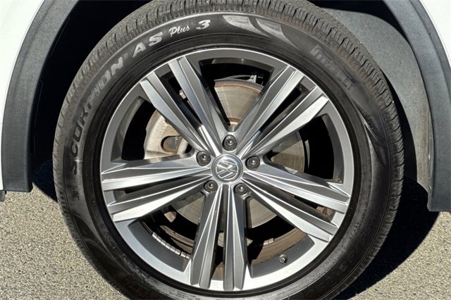 Used 2019 Volkswagen Atlas SE w/ Panoramic Sunroof Package image 26