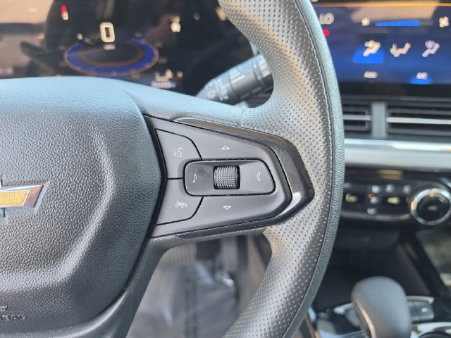 Certified 2026 Chevrolet Trax LT FWD image 30