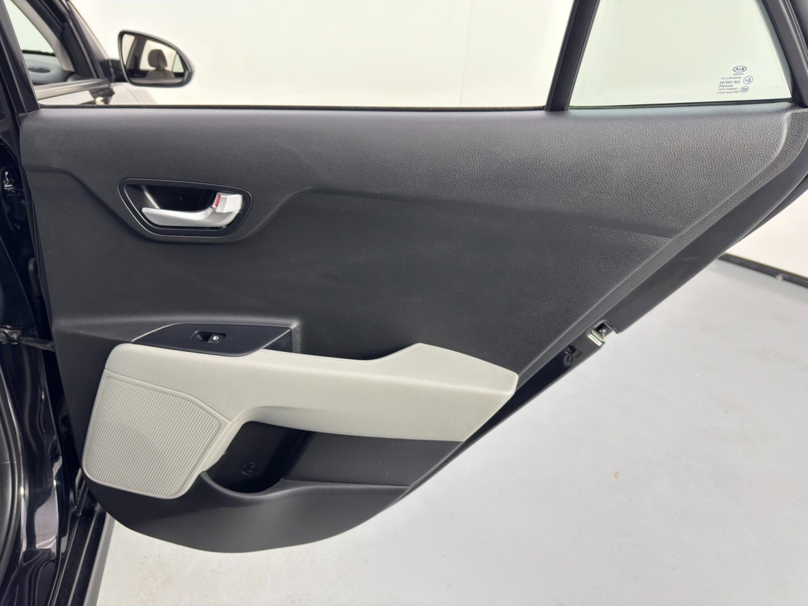 Used 2019 Kia Rio S image 35