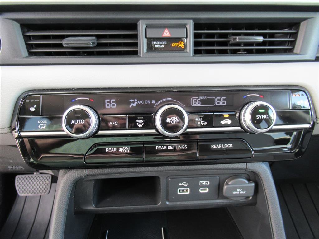 Used 2023 Honda Pilot Touring image 22