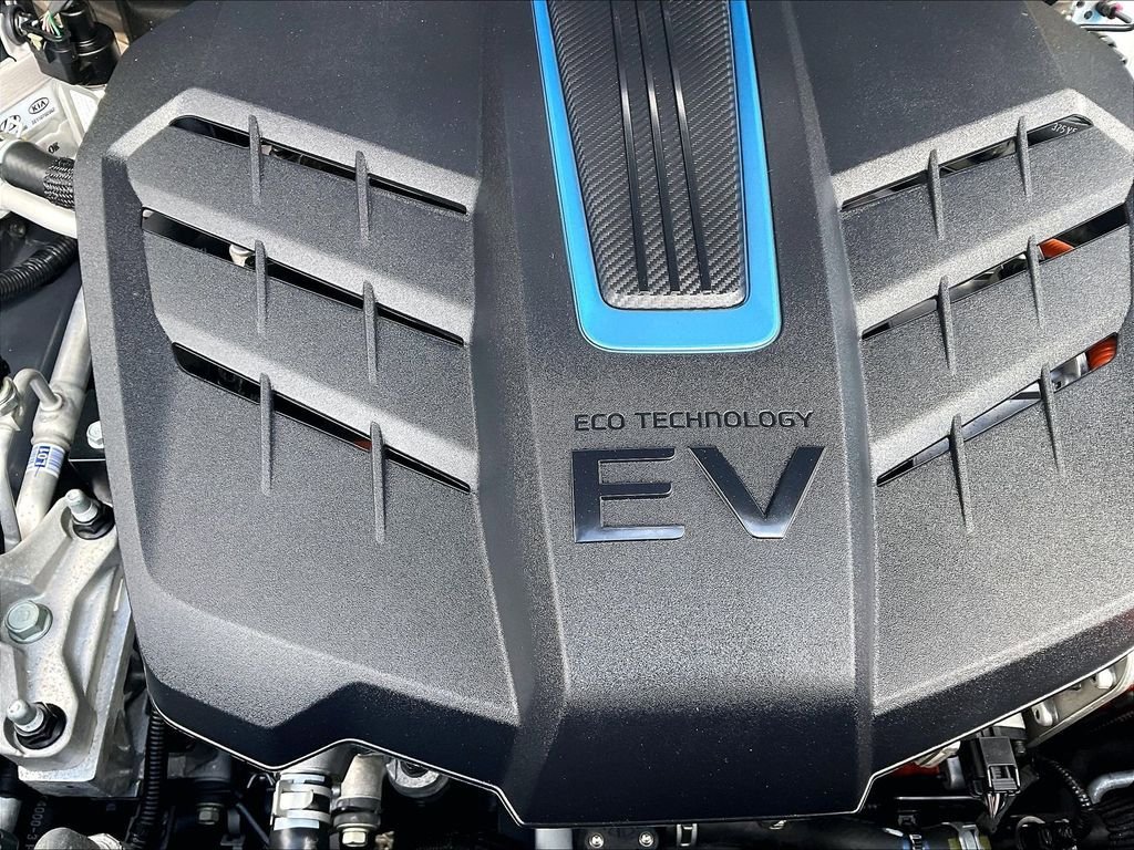 Used 2023 Hyundai Kona SE w/ Cargo Package FWD image 33