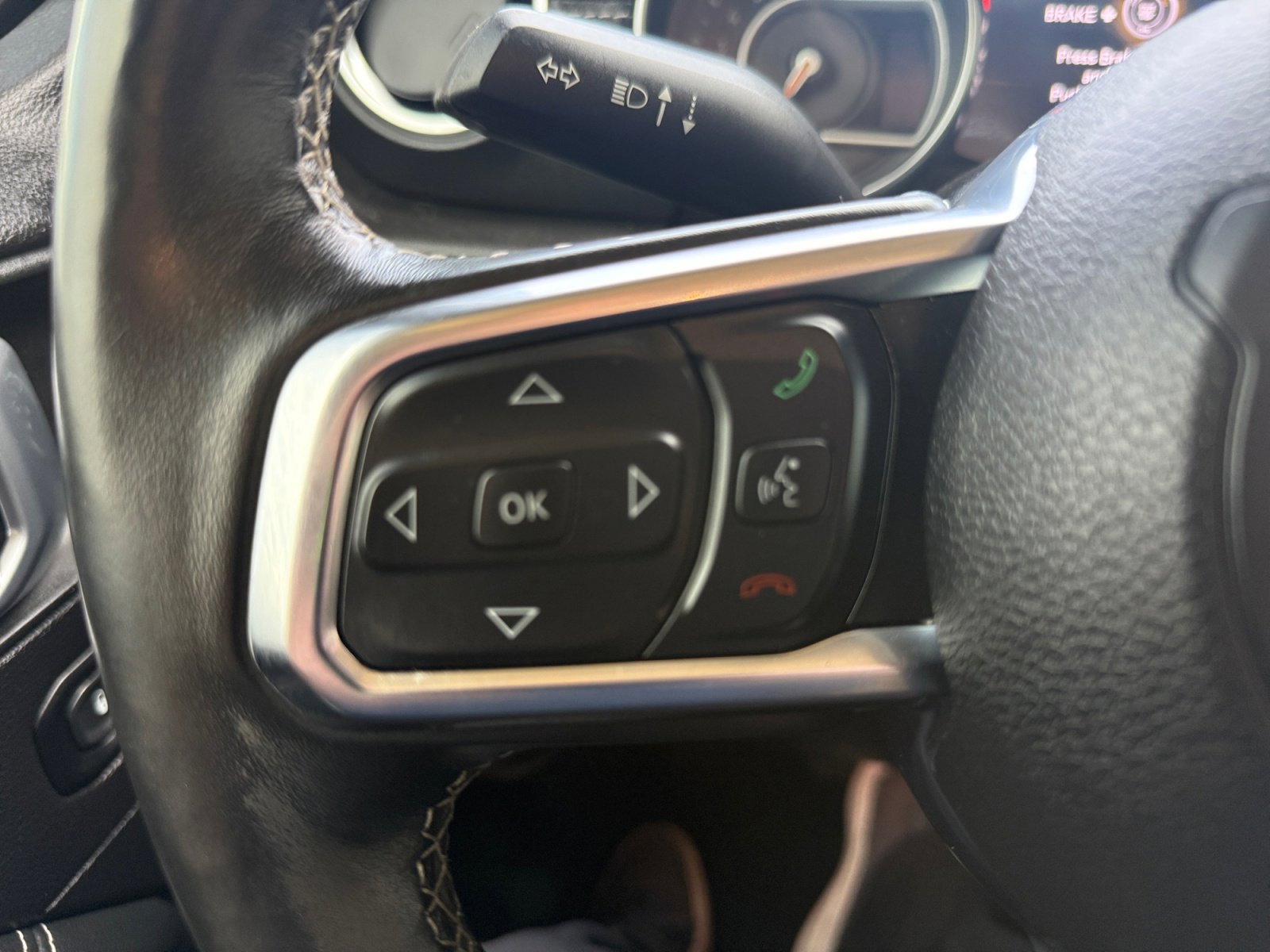 Used 2019 Jeep Wrangler Unlimited Sahara w/ Uconnect 4C Nav & Sound Group image 20