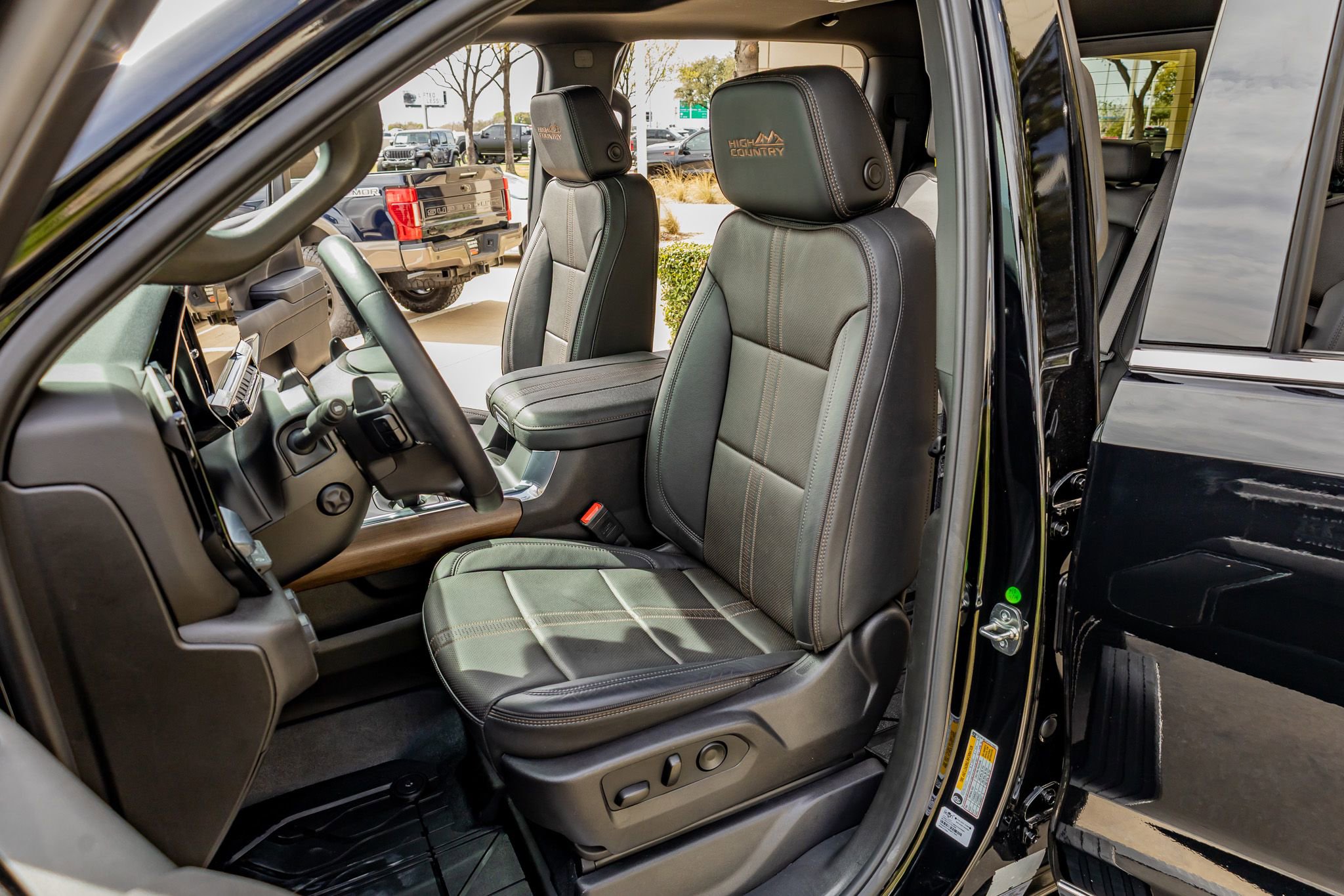 Used 2026 Chevrolet Silverado 1500 High Country image 29