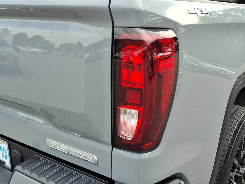 Certified 2024 GMC Sierra 1500 Elevation w/ LPO, Elevation Black Package AWD/4WD image 8