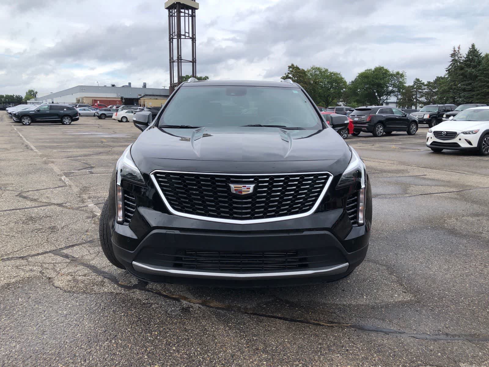 Certified 2023 Cadillac XT4 Premium Luxury w/ Cold Weather Package AWD/4WD image 2