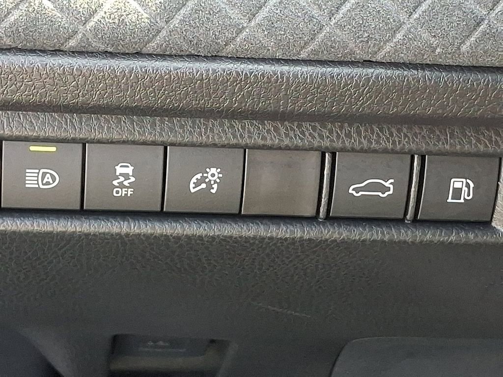 Used 2026 Toyota Camry XLE AWD/4WD image 28