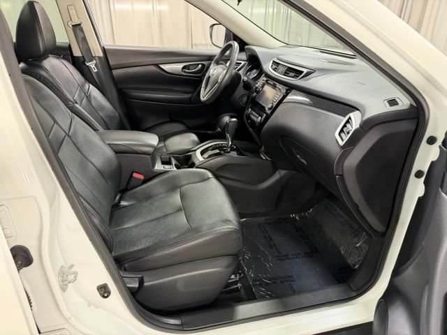 Used 2016 Nissan Rogue SL w/ SL Premium Package AWD/4WD image 7