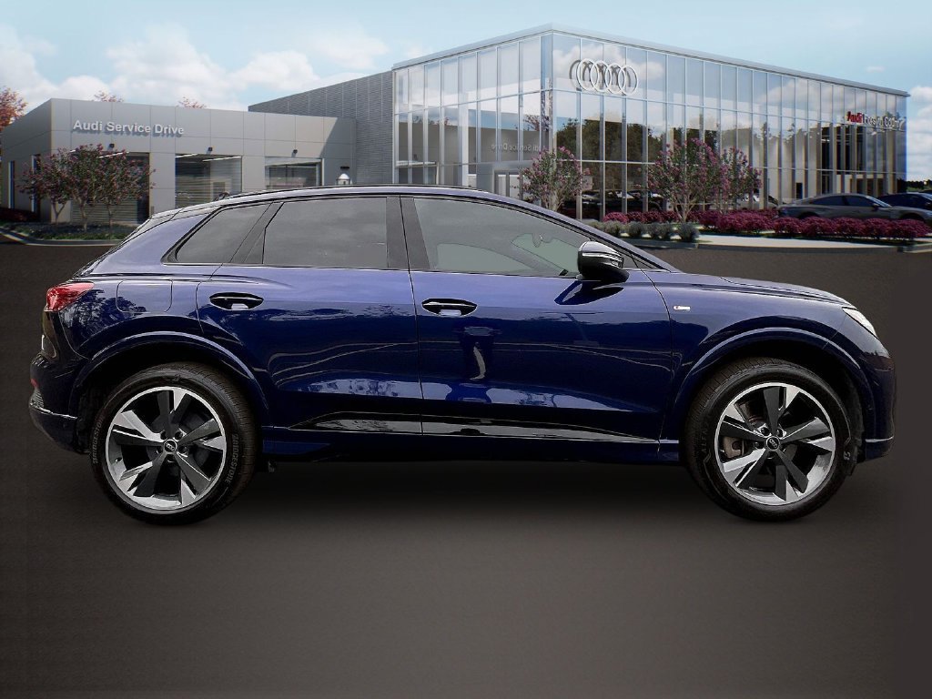 Used 2024 Audi Q4 e-tron Premium Plus AWD/4WD image 8
