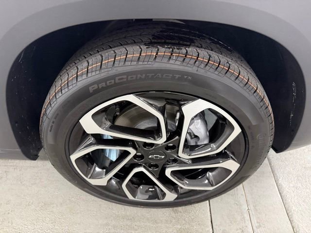 New 2026 Chevrolet Trax RS w/ Sunroof Package FWD image 4