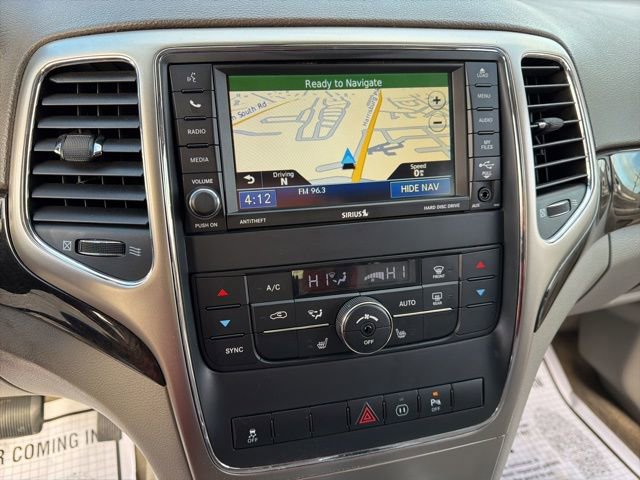 Used 2012 Jeep Grand Cherokee Laredo image 18