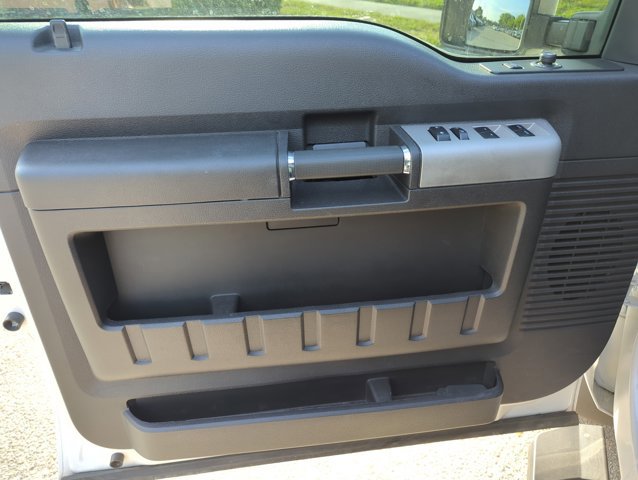 Used 2015 Ford F250 Lariat AWD/4WD image 8