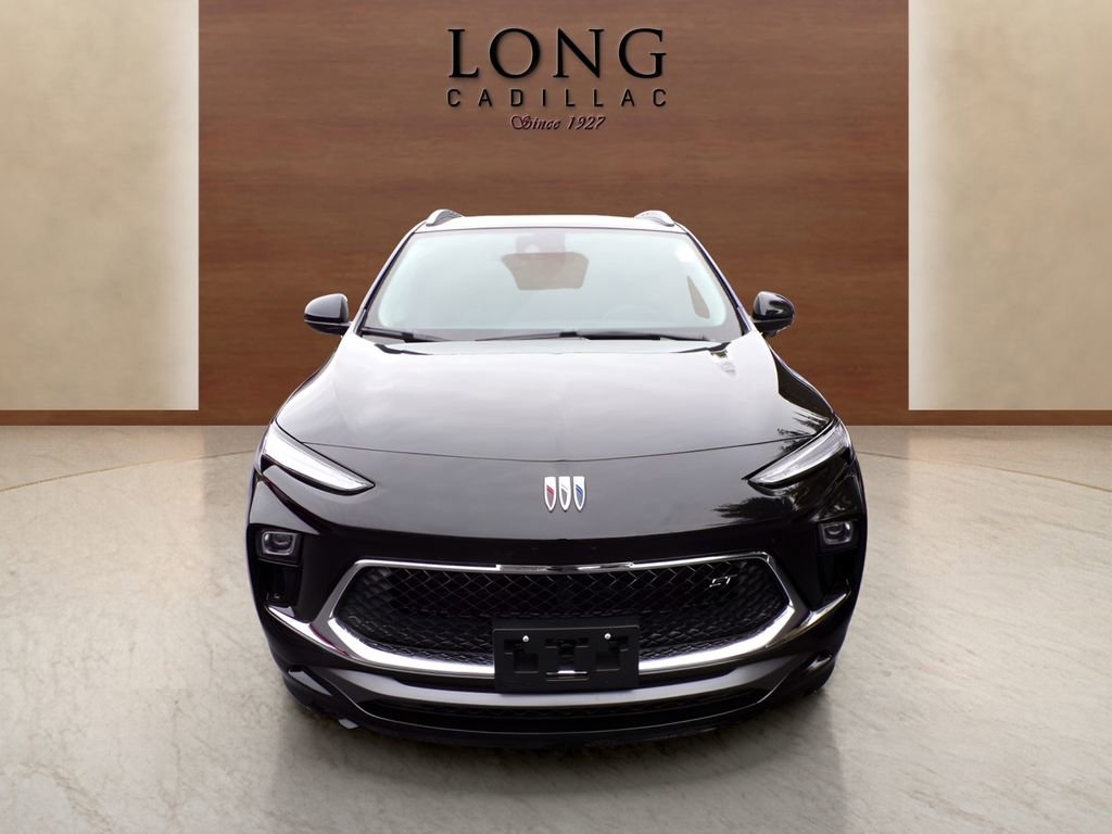 Used 2025 Buick Encore GX Sport Touring w/ Comfort Package image 2