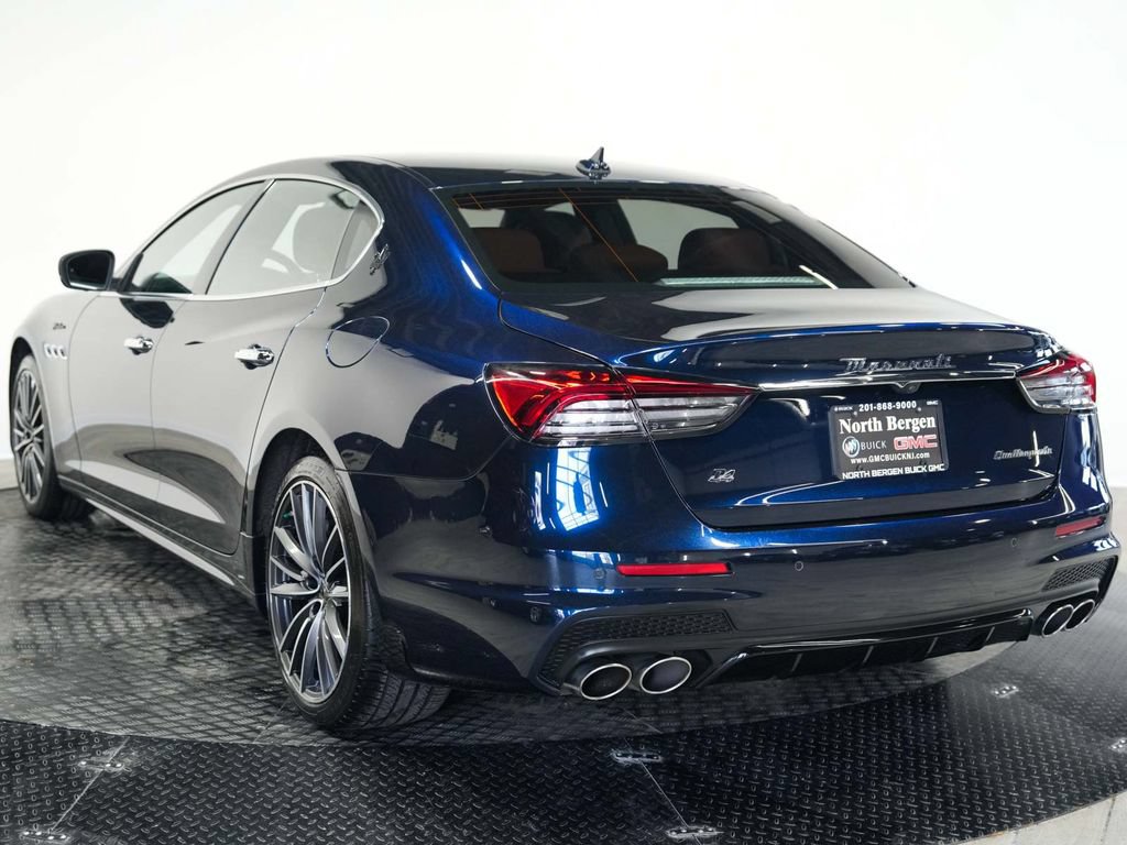 Used 2022 Maserati Quattroporte Modena Q4 AWD/4WD image 6