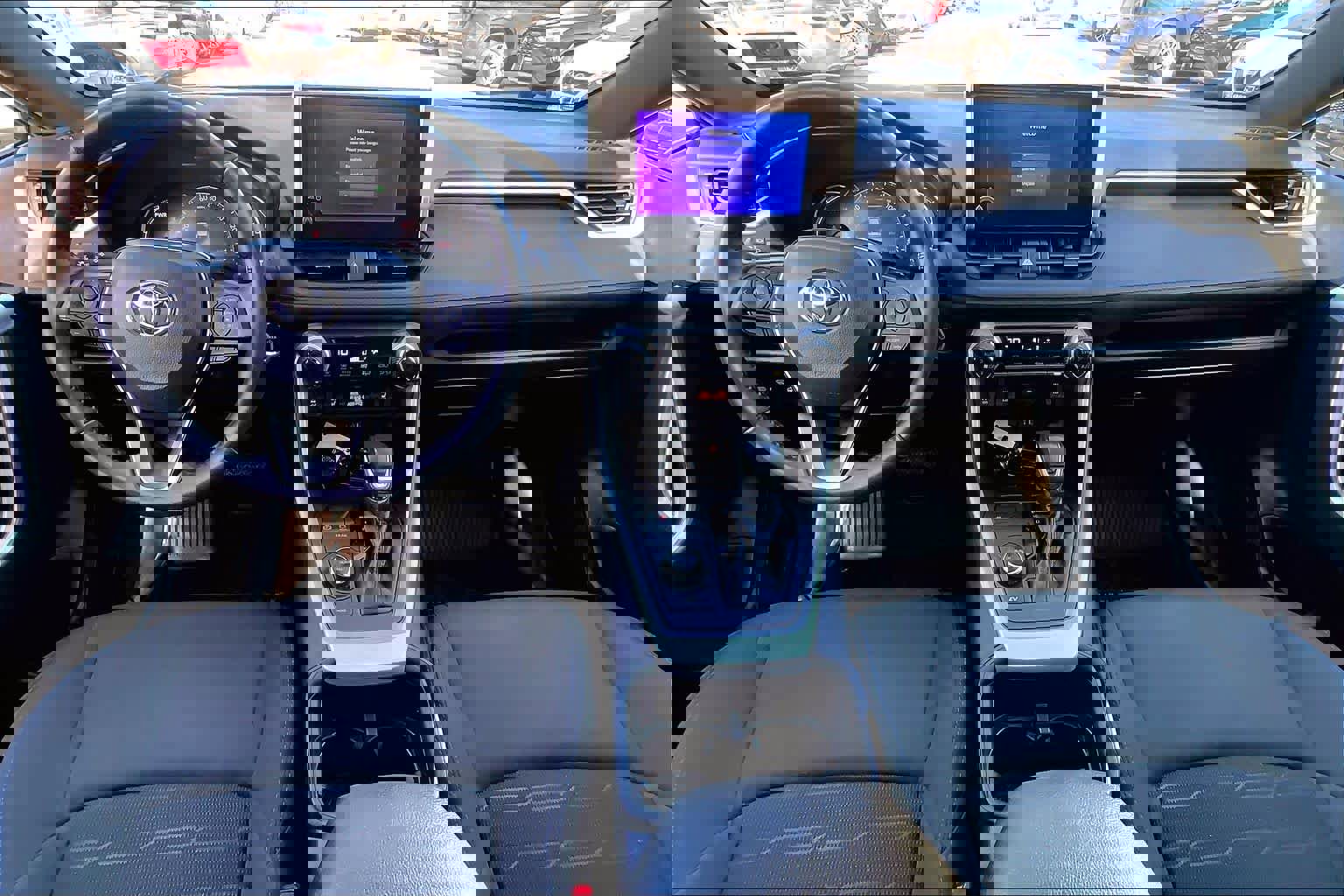 Certified 2024 Toyota RAV4 SE w/ Convenience Package AWD/4WD image 15