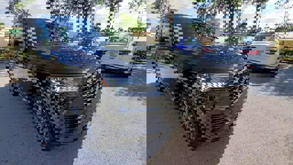 Certified 2023 Audi Q7 2.0T Premium Plus w/ Premium Plus Package AWD/4WD image 2