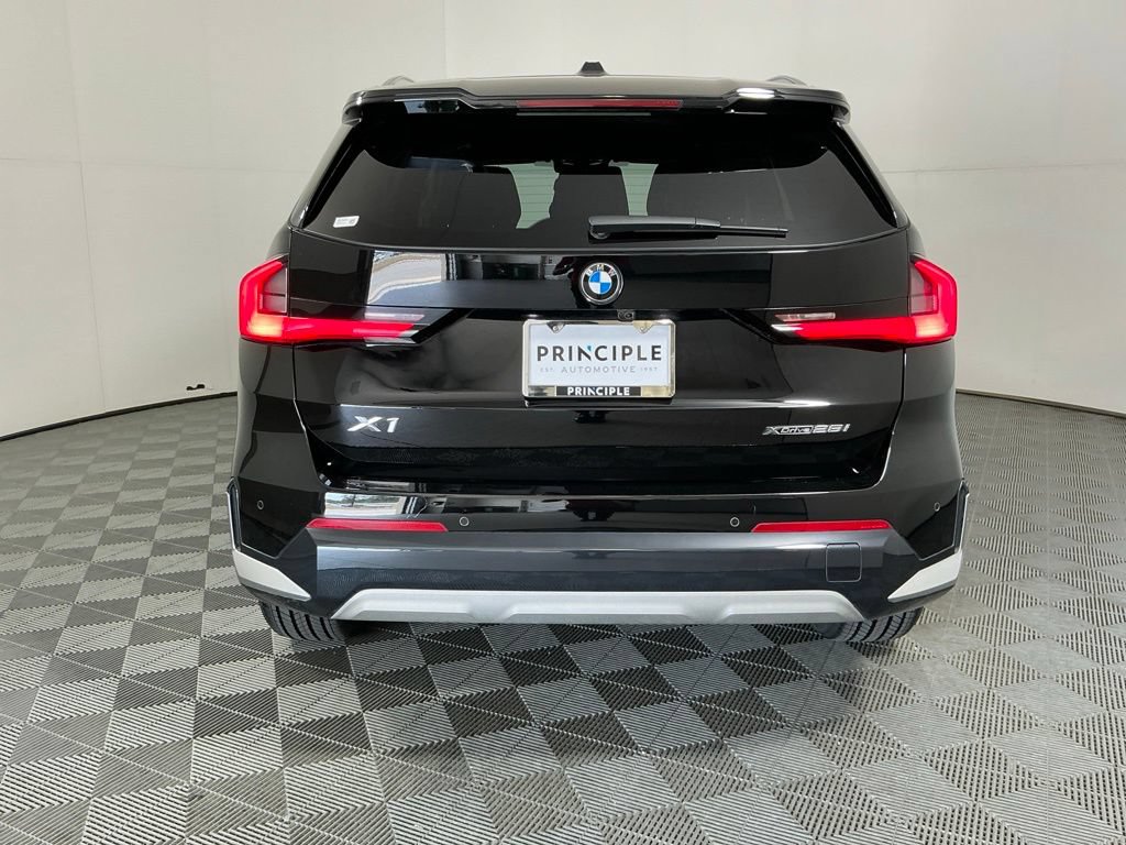 Used 2023 BMW X1 xDrive28i w/ Convenience Package AWD/4WD image 6