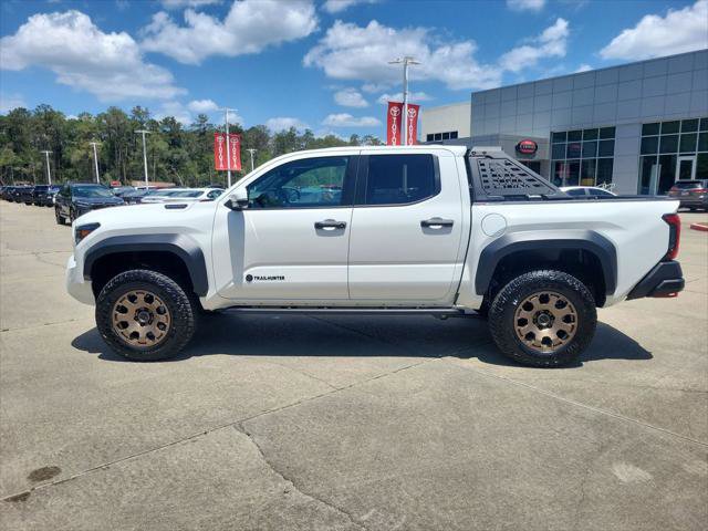 Certified 2025 Toyota Tacoma Trailhunter AWD/4WD image 2