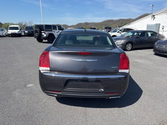 Used 2015 Chrysler 300 Limited w/ 300 Premium Group image 7