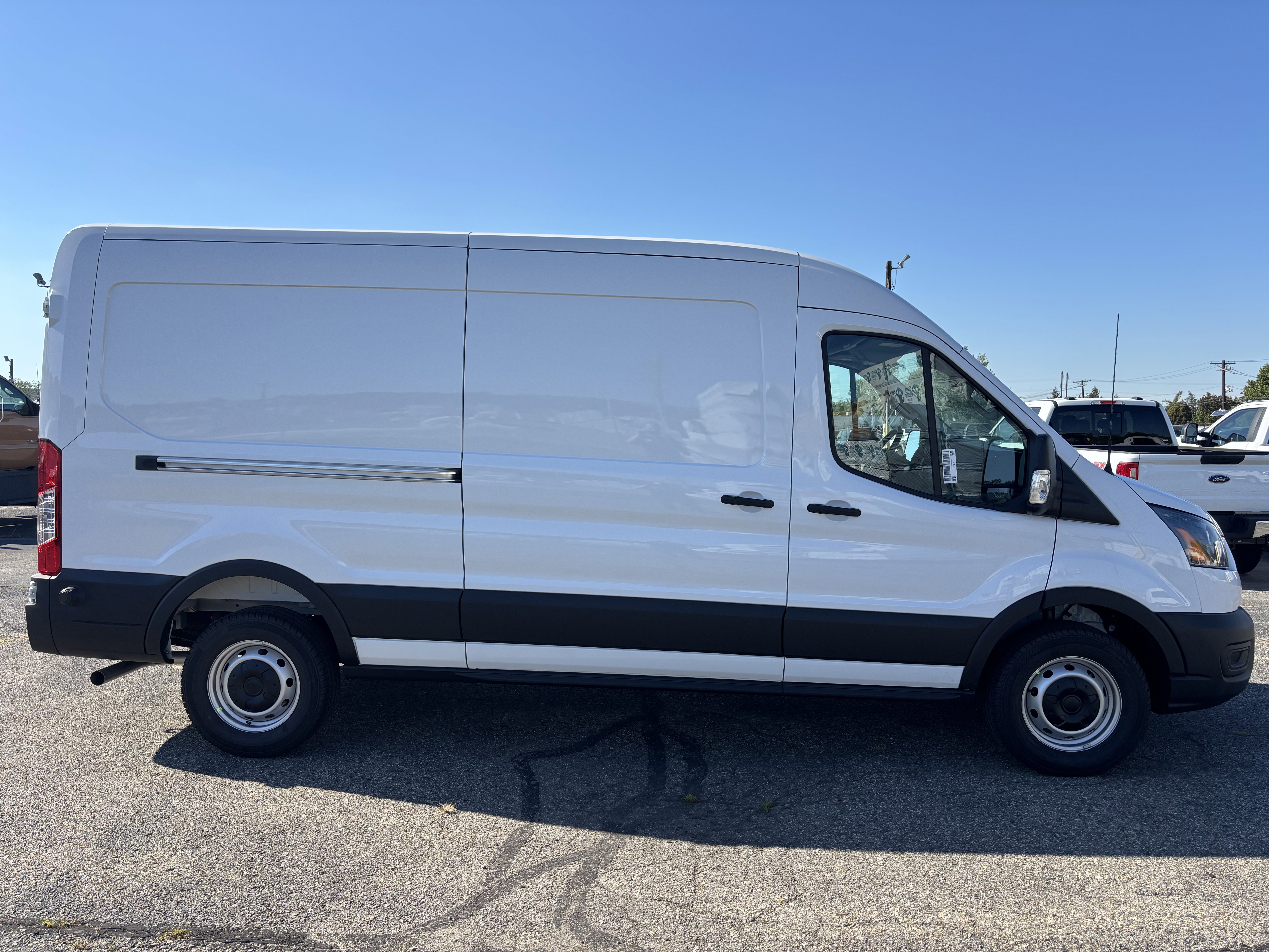 New 2025 Ford Transit 250 148 Medium Roof image 4