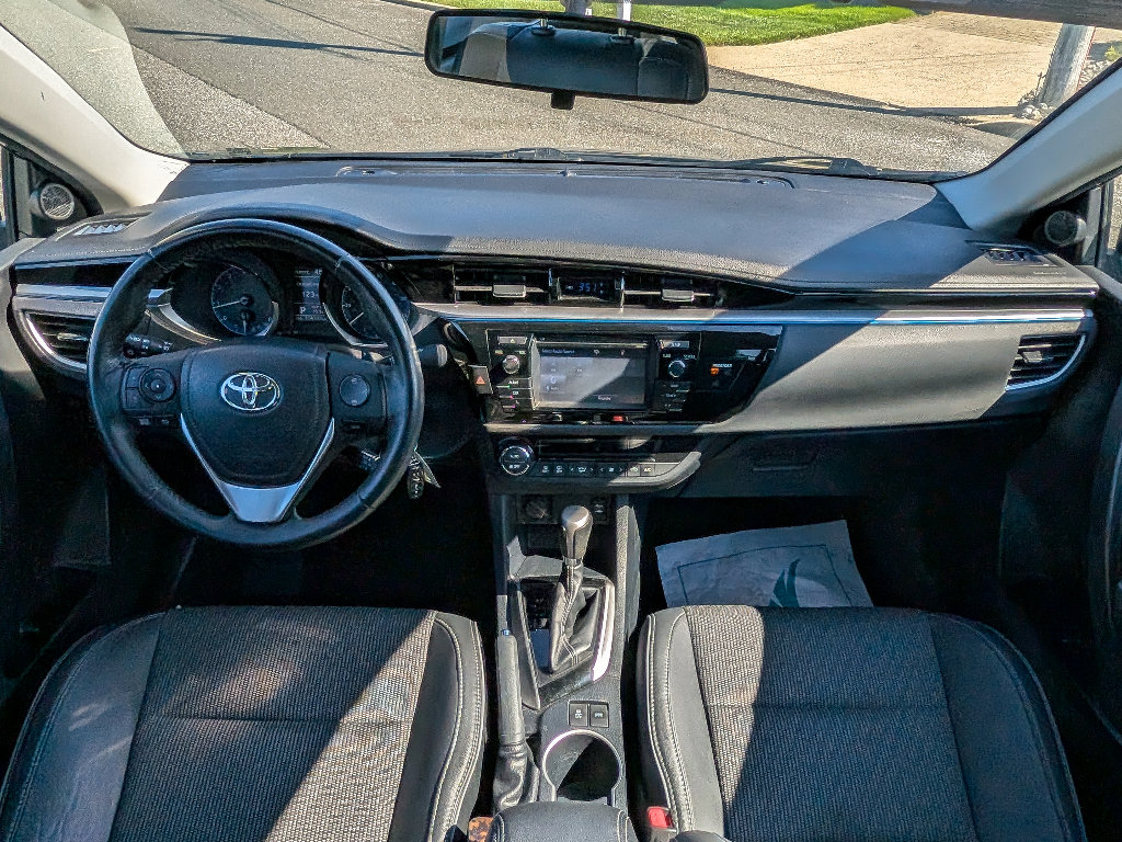 Used 2016 Toyota Corolla S w/ Body Protection Package #1 FWD image 22