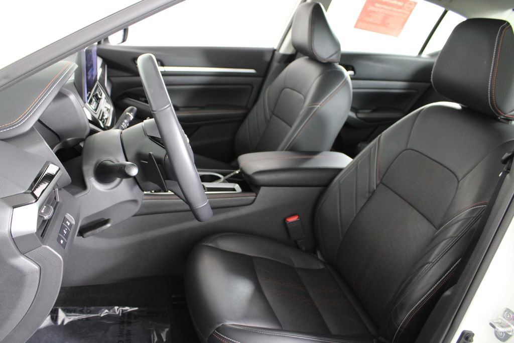 Used 2024 Nissan Altima 2.5 SR w/ SR Premium Package FWD image 20