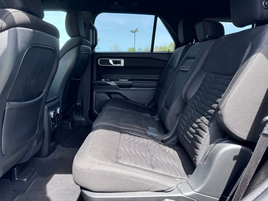Used 2020 Ford Explorer XLT AWD/4WD image 13