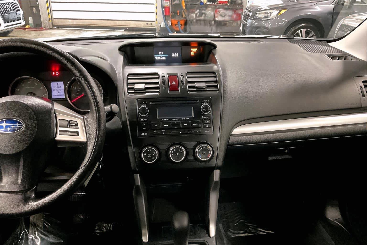 Used 2015 Subaru Forester 2.5i w/ Alloy Wheel Package AWD/4WD image 7