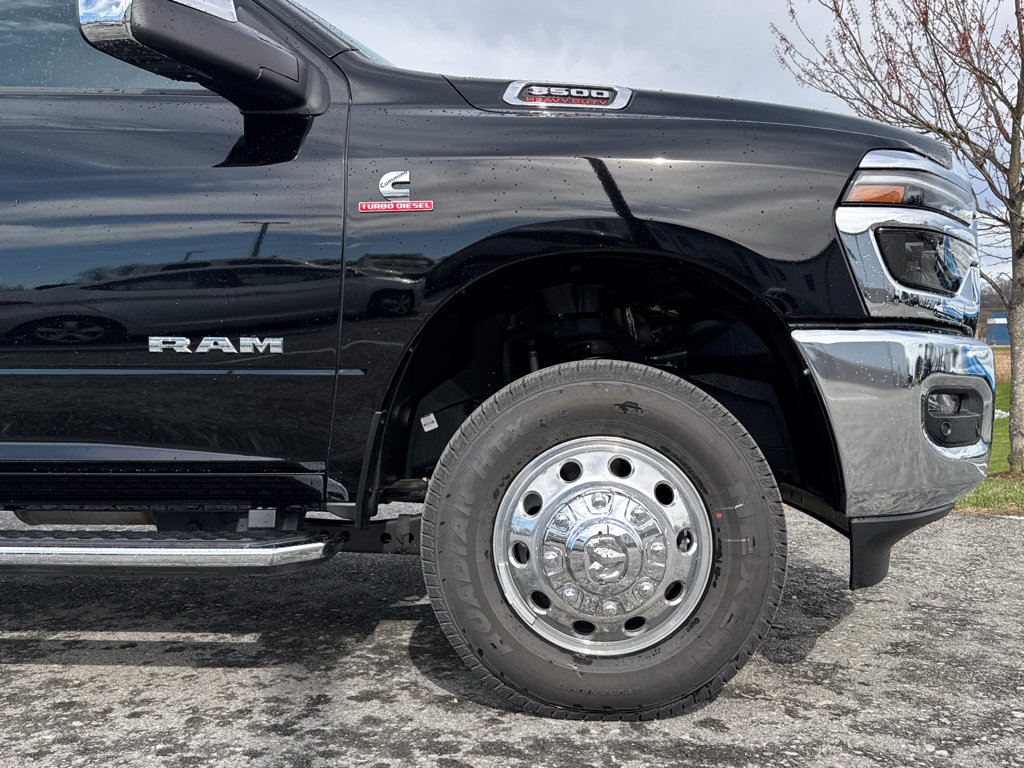 New 2026 RAM 3500 Laramie w/ Max Tow Package image 22