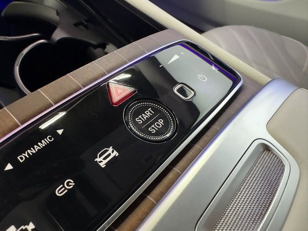 Used 2022 Mercedes-Benz EQS 580 4MATIC Sedan image 17
