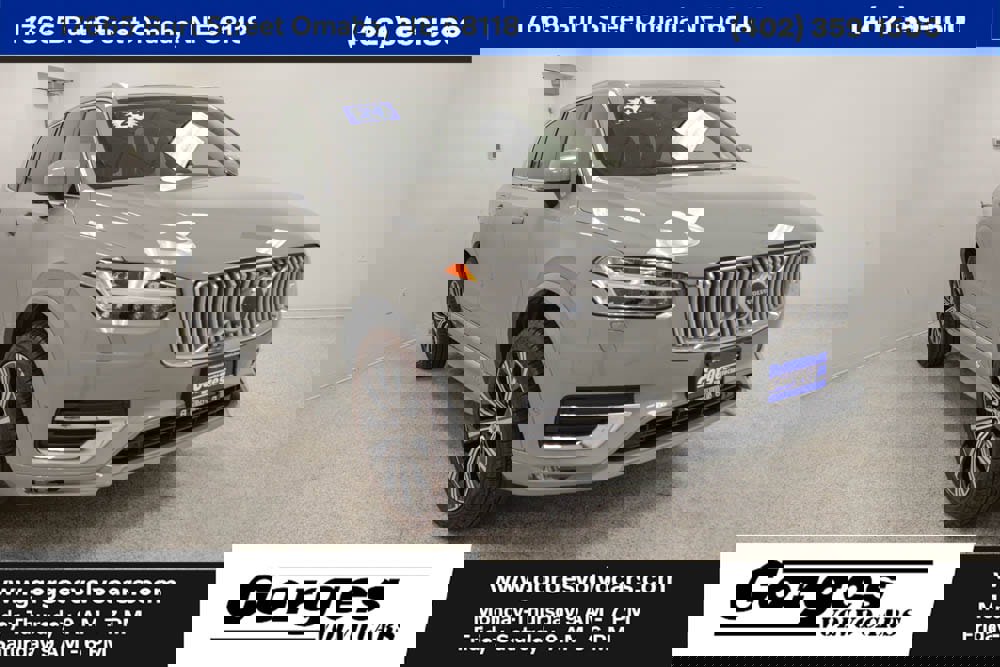 Certified 2024 Volvo XC90 B6 Plus image 1