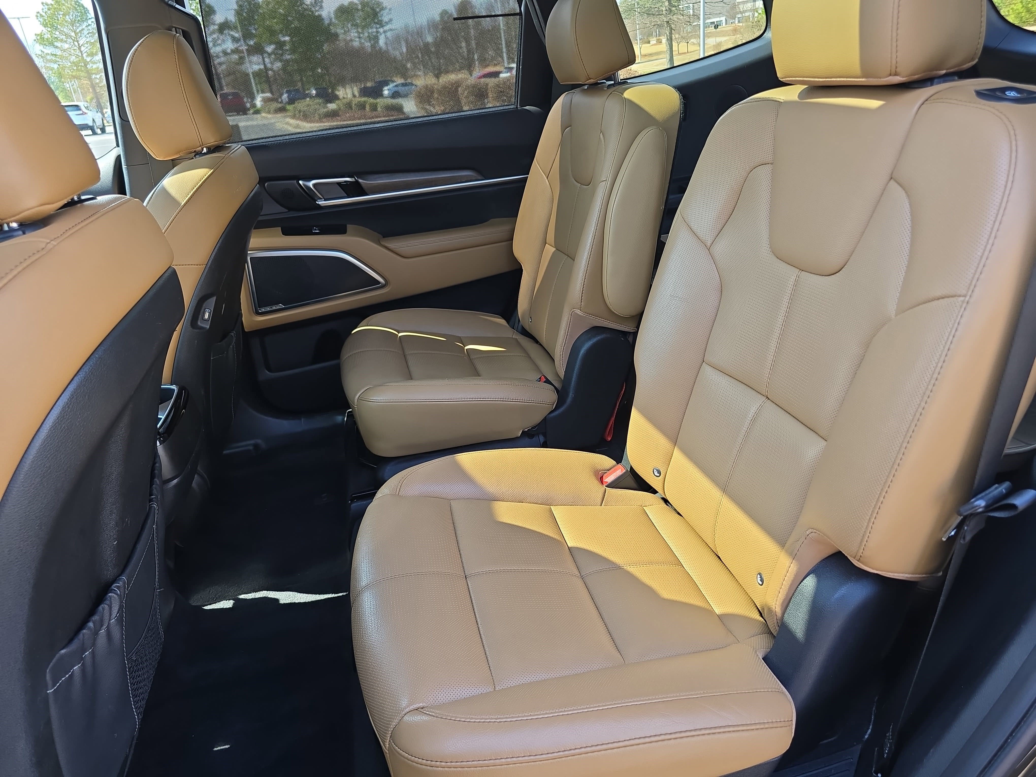 Used 2020 Kia Telluride SX image 16