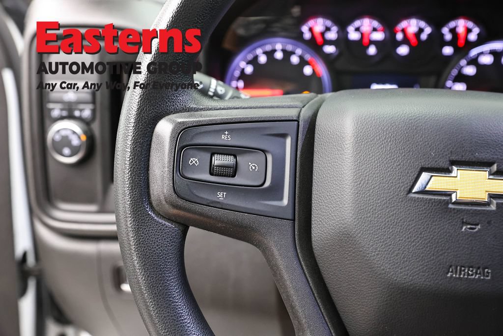 Used 2019 Chevrolet Silverado 1500 Custom w/ Custom Value Package RWD image 16