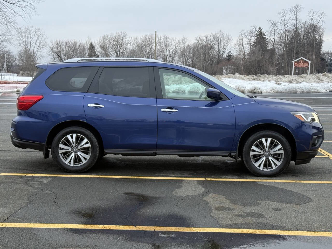 Used 2017 Nissan Pathfinder SL w/ SL Premium Package image 6