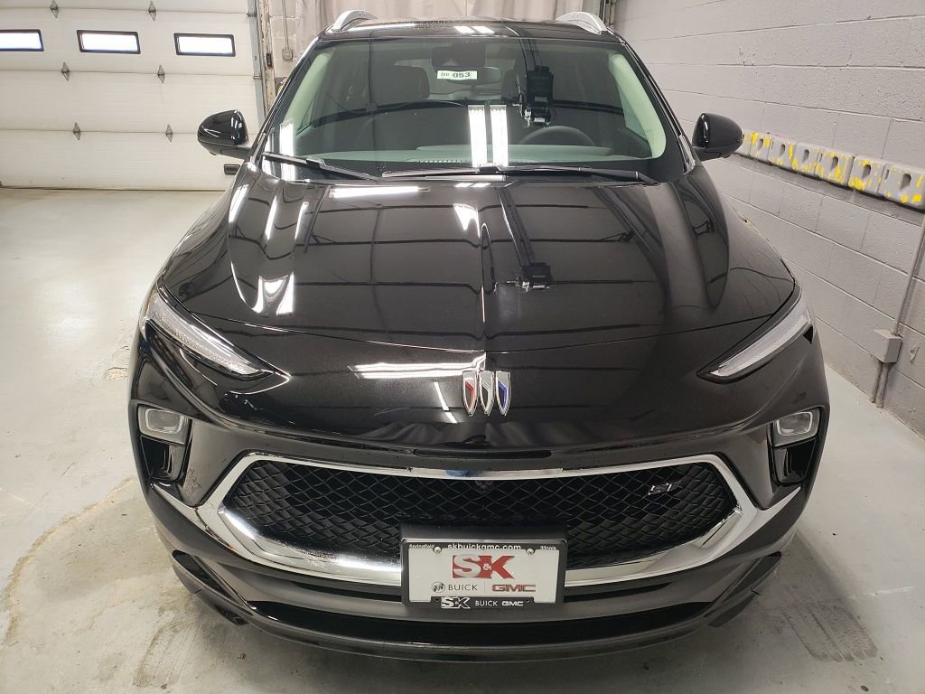 New 2026 Buick Encore GX Sport Touring image 6