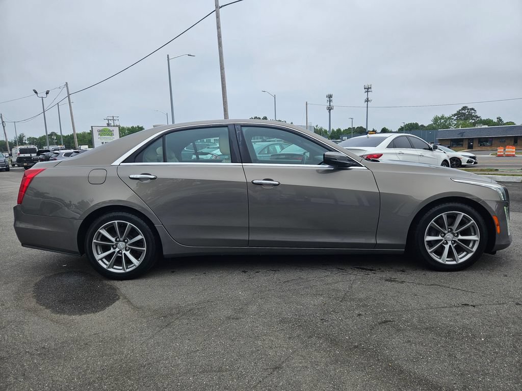 Used 2017 Cadillac CTS Luxury RWD image 4