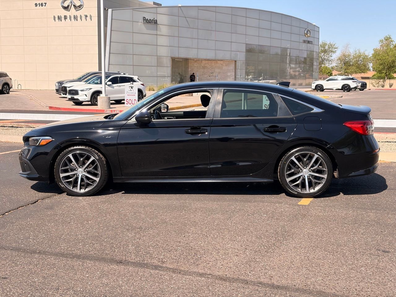 Used 2023 Honda Civic Touring image 3