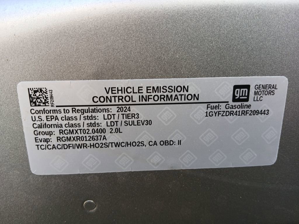 Certified 2024 Cadillac XT4 Premium Luxury AWD/4WD image 35