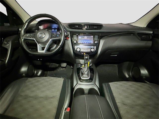 Used 2022 Nissan Rogue Sport SV w/ Technology Package image 9