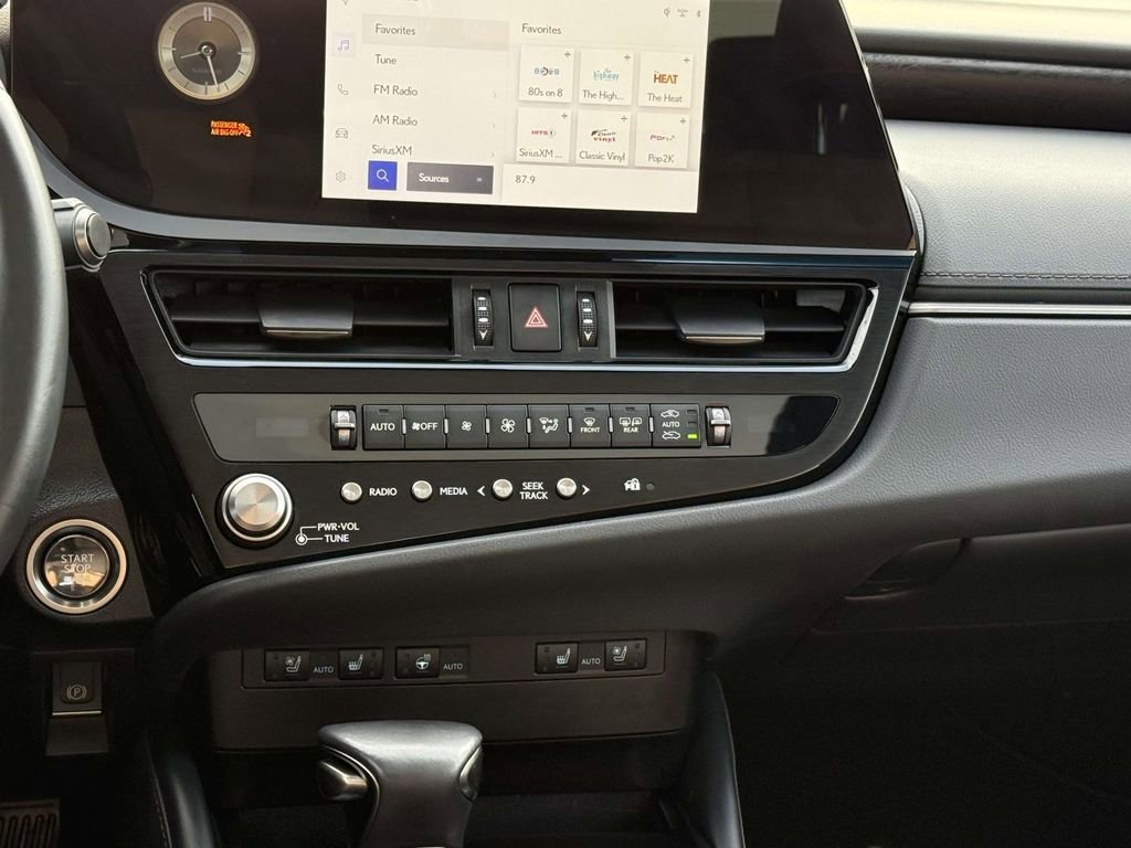 Used 2025 Lexus ES 350 Premium w/ Premium Package image 19