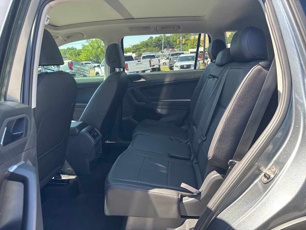 Used 2019 Volkswagen Tiguan SEL FWD image 24
