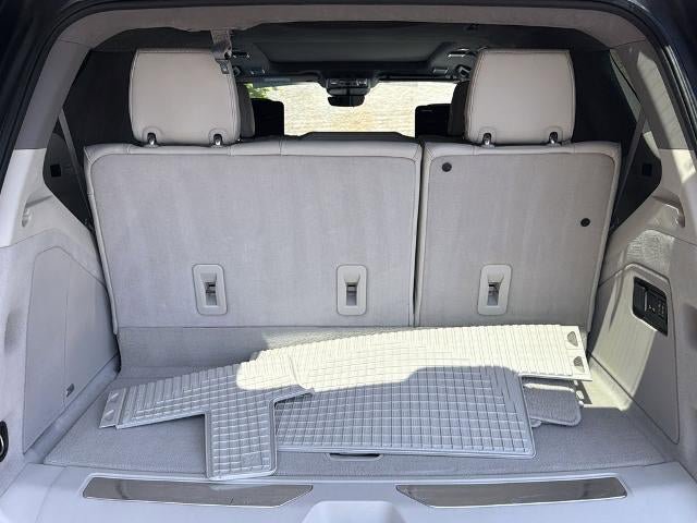 Certified 2022 Cadillac Escalade Premium Luxury Platinum w/ Heavy-Duty Trailer Package RWD image 18