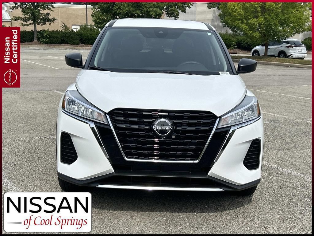 Certified 2025 Nissan Kicks Play S FWD image 2